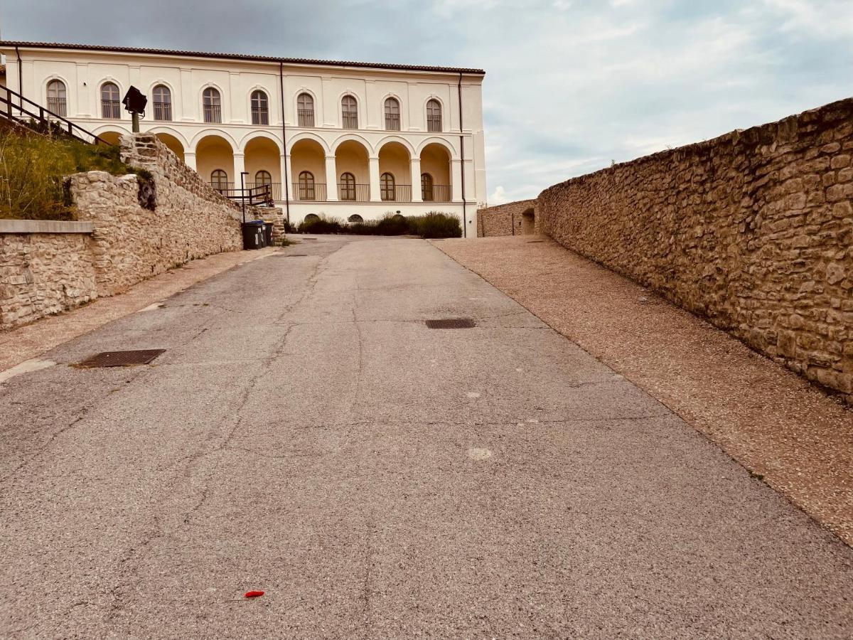 appartamento di via Monterone Spoleto Esterno foto